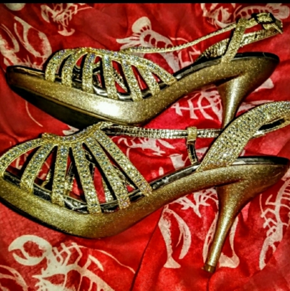 Silver Slipper Heels Size 8 Sling Back Crystal EUC - Picture 3 of 11